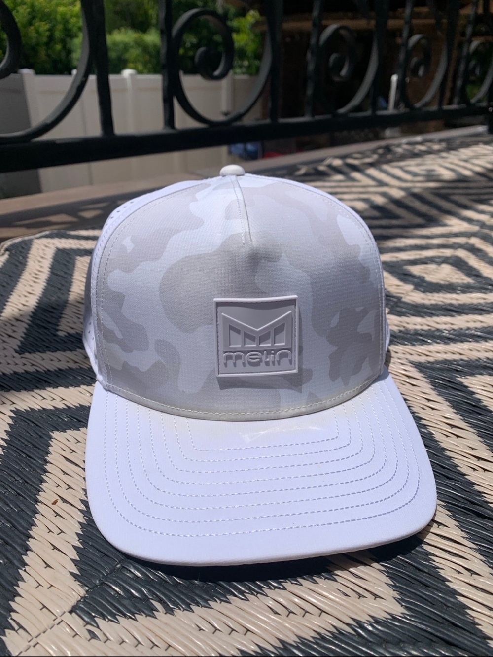 Melin Odysea Stacked Hydro Hat – Snow Camo –